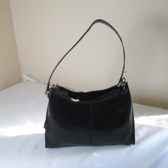 Liz claiborne Black Leather Shoulder Purse Pre-owned Great Condition - Picture 1 of 9